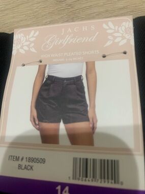 JACHS Girlfriend High-Waist Pleated Shorts - Black BNWT